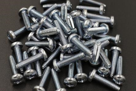 做好三角螺釘清洗和檢查工作，讓工件更堅(jiān)固！