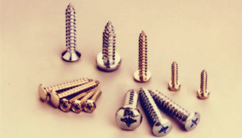 三角自攻螺釘?shù)奶攸c(diǎn)有哪些？